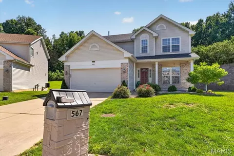 Exterior - 567 Brook Meadow Dr, Ballwin, MO 63021 photo 4 of 10