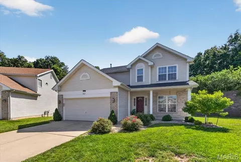 Exterior - 567 Brook Meadow Dr, Ballwin, MO 63021 photo 2 of 10