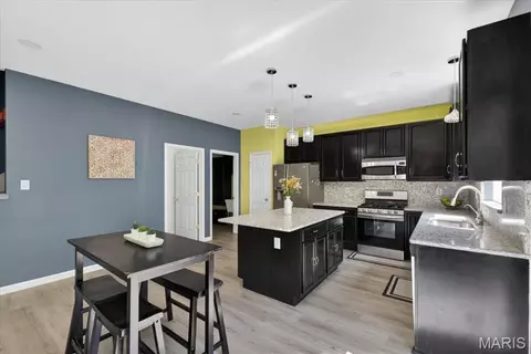 Kitchen - 567 Brook Meadow Dr, Ballwin, MO 63021 photo 2 of 6