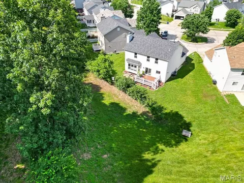 View/Area - 567 Brook Meadow Dr, Ballwin, MO 63021 photo 5 of 6