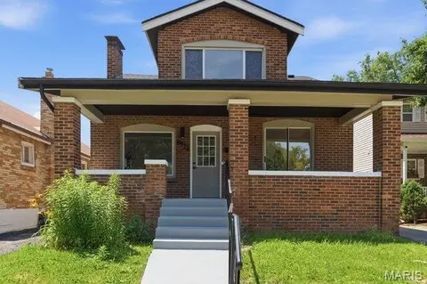 8524 Richard Ave, Saint Louis, MO 63132
