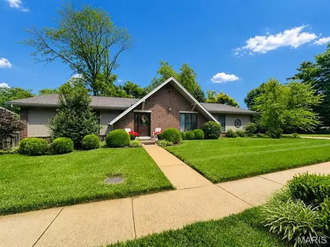 4686 Britcastle Dr, Saint Louis, MO 63128