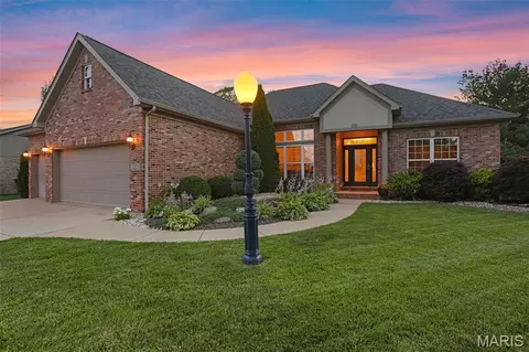 3324 Piazza Ln, Edwardsville, IL 62025