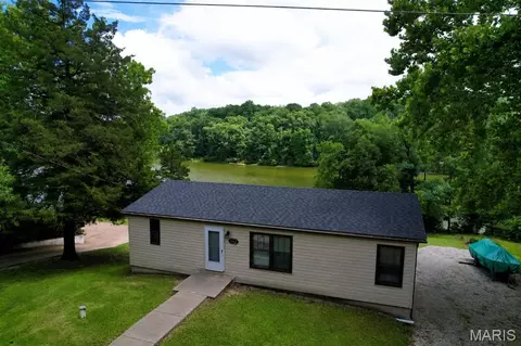 588 Little Mockingbird Ln, Saint Clair, MO 63077