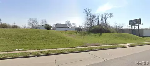 5948 Madison Ave, Berkeley, MO 63140