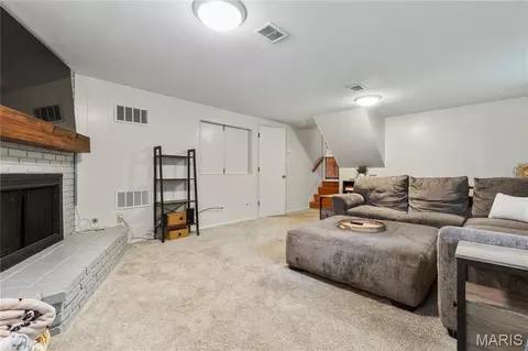Other - 952 Bridgeport Dr, Ballwin, MO 63011 photo 2 of 31