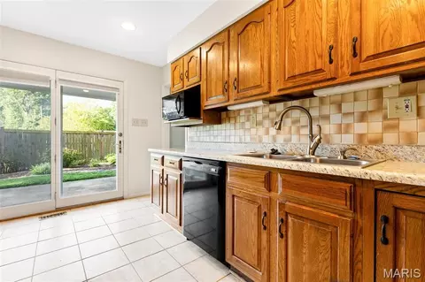 Other - 952 Bridgeport Dr, Ballwin, MO 63011 photo 10 of 31