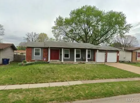 1364 Kingsford Dr, Florissant, MO 63031
