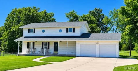 2404 Stoney Brook Dr, O'fallon, MO 63368