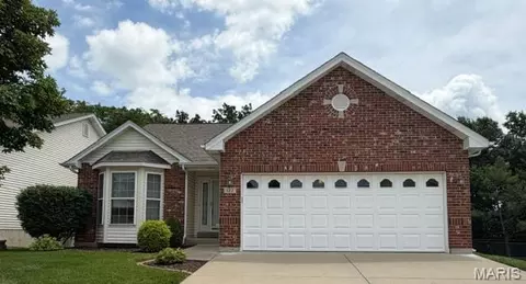 122 Westgate Dr, Saint Peters, MO 63376
