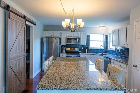 Kitchen - 17181 Elm Trail Dr, Eureka, MO 63025 photo 1 of 3
