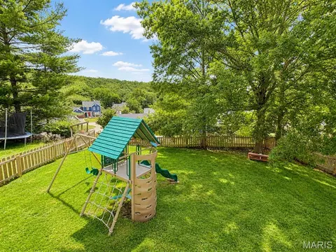 Exterior - 17181 Elm Trail Dr, Eureka, MO 63025 photo 4 of 5