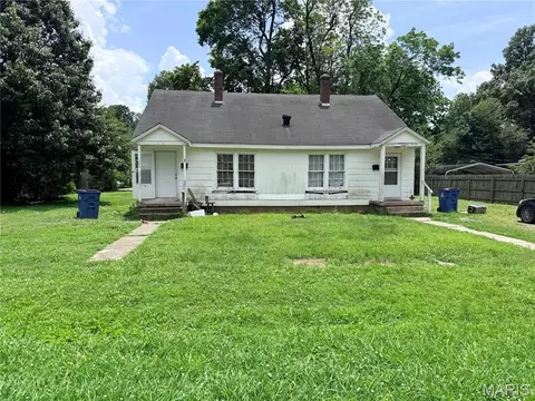 305307 W 4th St, Portageville, MO 63873