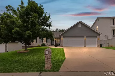 5241 Arrow Ridge Pl, Imperial, MO 63052