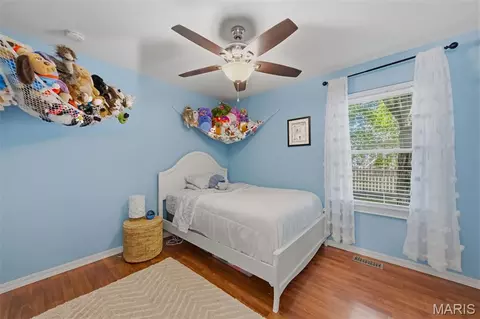 Bedroom - 834 Spring Hill Farm Dr, Ballwin, MO 63021 photo 3 of 6