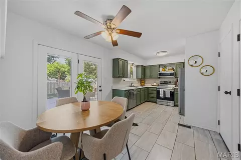 Dining - 834 Spring Hill Farm Dr, Ballwin, MO 63021 photo 1 of 1