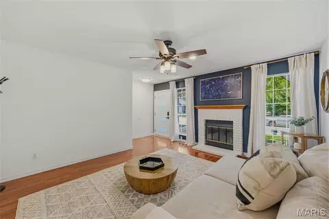 Living - 834 Spring Hill Farm Dr, Ballwin, MO 63021 photo 1 of 1