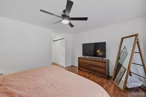 Bedroom - 834 Spring Hill Farm Dr, Ballwin, MO 63021 photo 2 of 6
