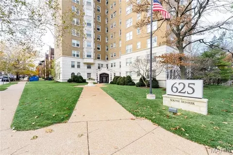 625 S Skinker Blvd #202, Saint Louis, MO 63105
