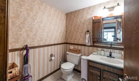 Bath - 11545 Slaughter Rd, Licking, MO 65542 photo 4 of 4