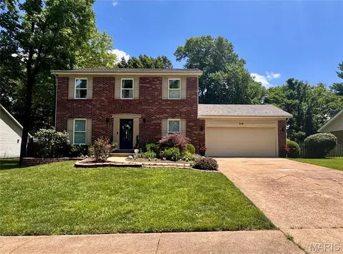 218 Aspen Village Dr, Ellisville, MO 63021