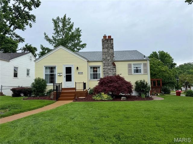 8719 Florence Ave, Brentwood, MO 63144