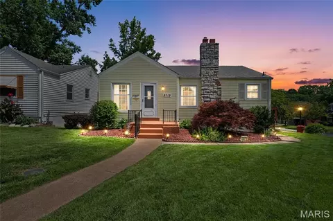 8719 Florence Ave, Brentwood, MO 63144