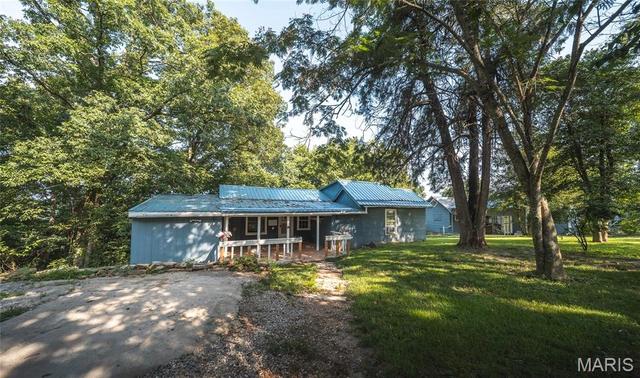 18065 Crown Rd, Dixon, MO 65459