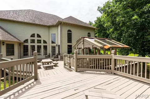 Exterior - 1025 Cobblestone Dr, Rolla, MO 65401 photo 11 of 11