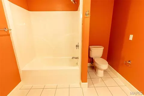 Bath - 1025 Cobblestone Dr, Rolla, MO 65401 photo 9 of 13