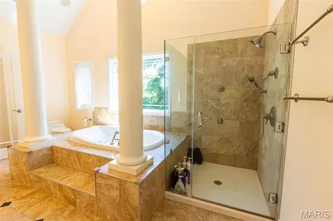 Bath - 1025 Cobblestone Dr, Rolla, MO 65401 photo 6 of 13