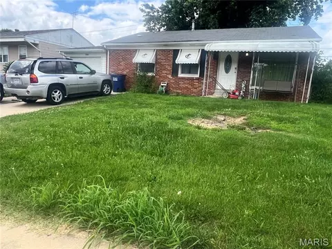 7344 Mexico Rd, Saint Peters, MO 63376
