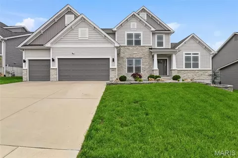 502 Leaning Woods St, Saint Charles, MO 63301