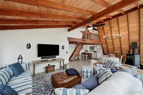 Living - 429 Scheffborg Circle Dr, Innsbrook, MO 63390 photo 2 of 2