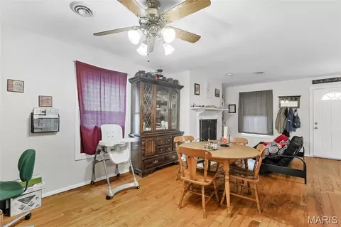 Dining - 10 Highway J, Wright City, MO 63390 photo 2 of 2