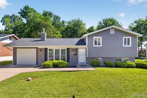 569 Saint Joseph St, Florissant, MO 63031