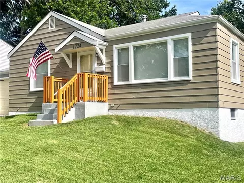 1224 Kilgore Dr, Saint Louis, MO 63137