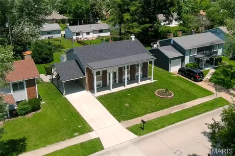 View/Area - 407 Palermo Dr, Ballwin, MO 63021 photo 2 of 2