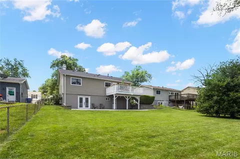 Exterior - 407 Palermo Dr, Ballwin, MO 63021 photo 8 of 8