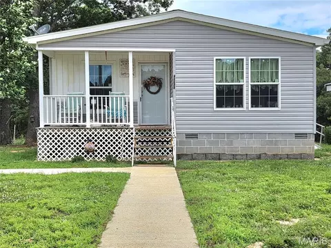 20245 Friendship Dr, Raymondville, MO 65555