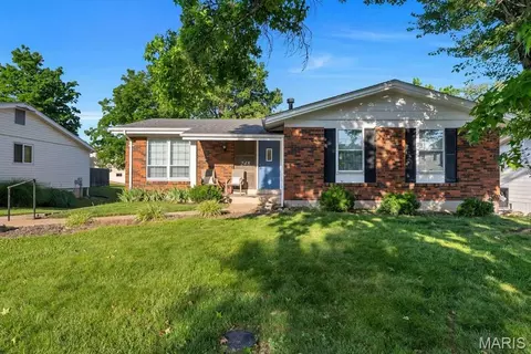 248 Village Creek Anx, Ballwin, MO 63021