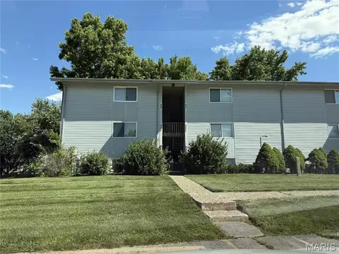 1913 Gascony Parc Dr #1913, Lake Saint Louis, MO 63367