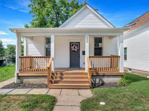 4204 Osceola St, Saint Louis, MO 63116