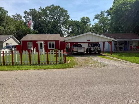 1207 Richard Dr, Cahokia, IL 62206