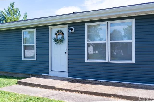 816 W Jackson Ave, Owensville, MO 65066