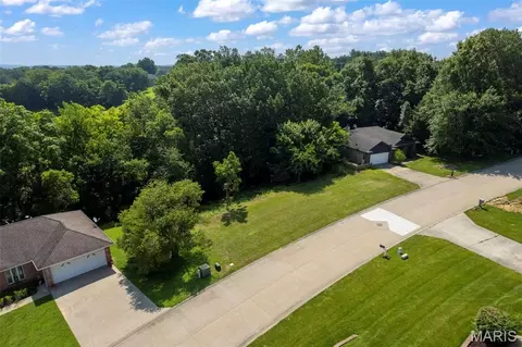 532 Ann Dr, Jackson, MO 63755 photo 2