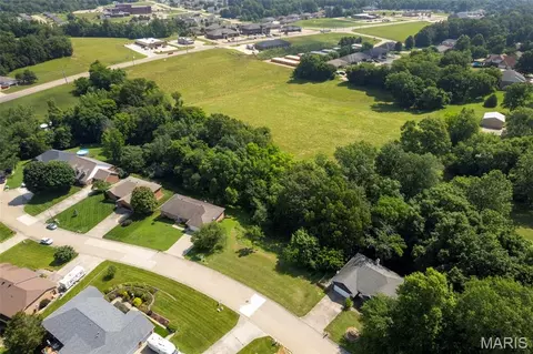 532 Ann Dr, Jackson, MO 63755 photo 4