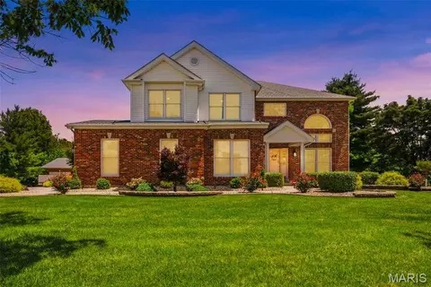 123 Townview Dr, Wentzville, MO 63385