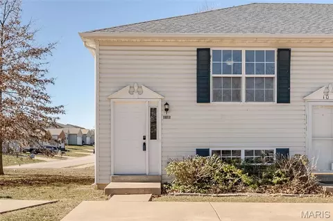 1017 Arlington Ct, Warrenton, MO 63383