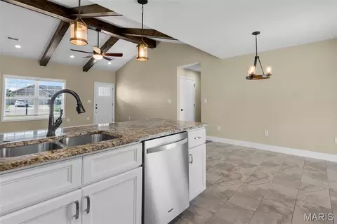 Entry Way - 2502 Oak St, Jackson, MO 63755 photo 1 of 2